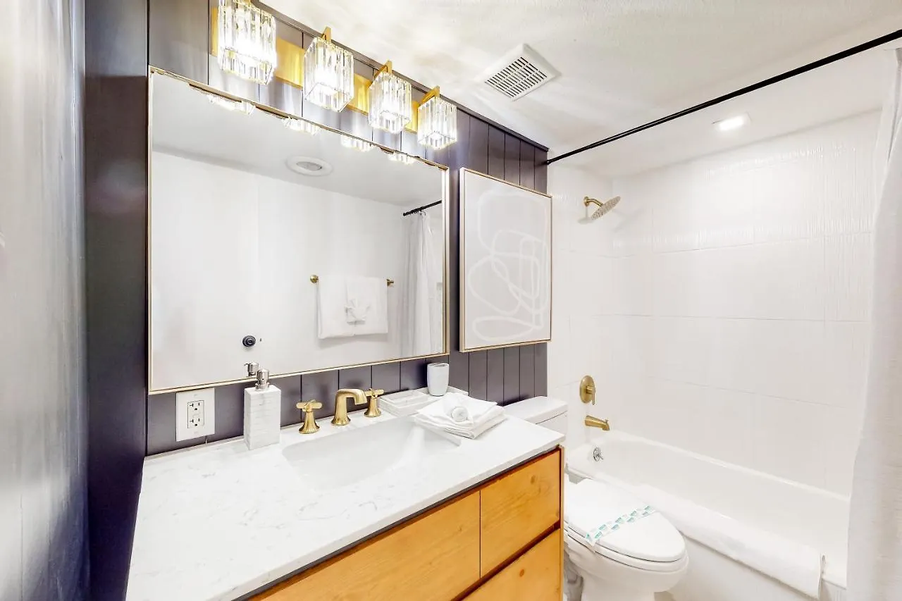Scottsdale'S Stunner Apartman